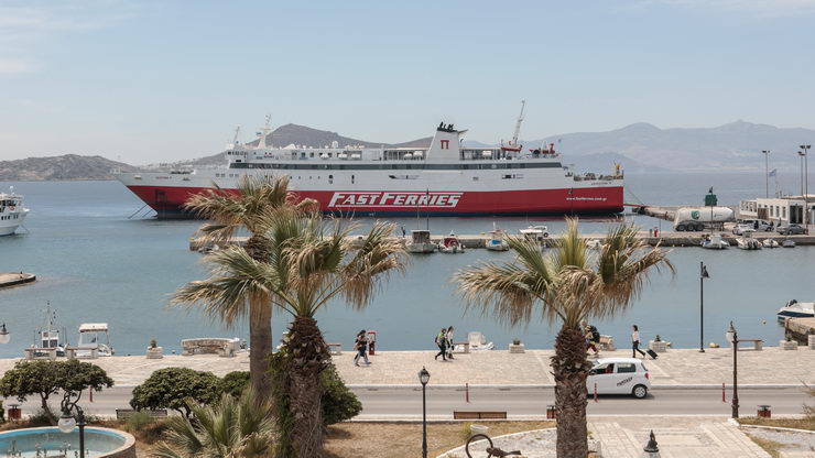 Porta Marina Luxurious Suites in Naxos